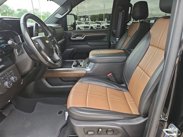 2025 Chevrolet Silverado 3500 HD High Country DRW