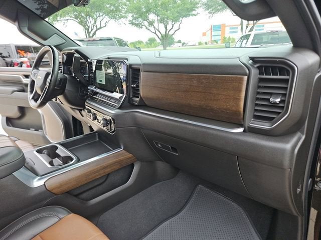 2025 Chevrolet Silverado 3500 HD High Country DRW