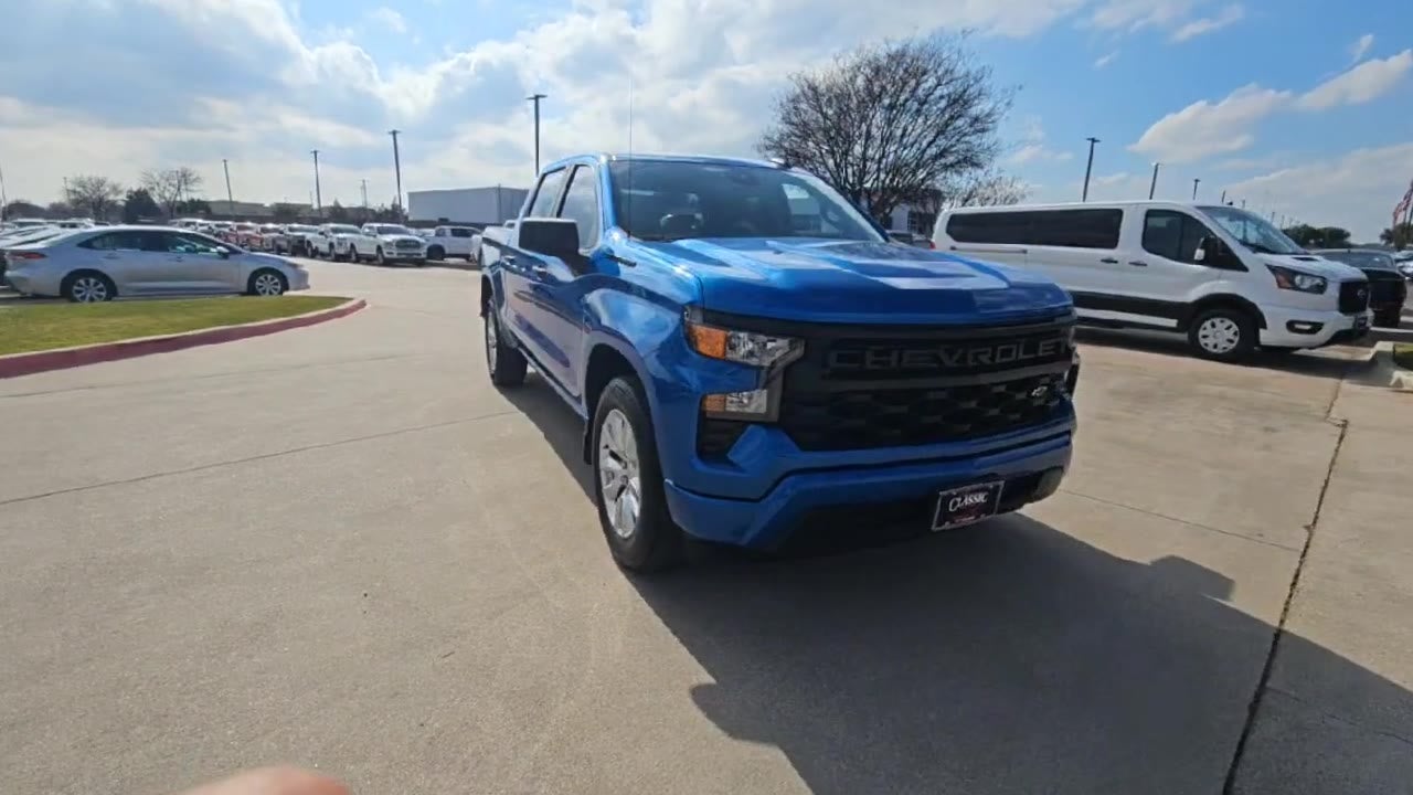 2024 Chevrolet Silverado 1500 Custom