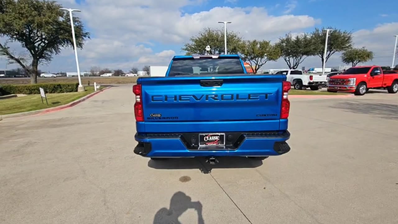 2024 Chevrolet Silverado 1500 Custom
