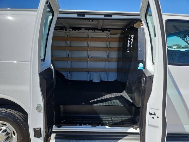 2024 Chevrolet Express Cargo 2500 WT
