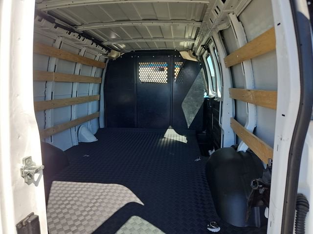 2024 Chevrolet Express Cargo 2500 WT