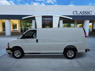 2025 Chevrolet Express Cargo WT