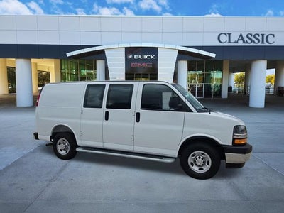 2025 Chevrolet Express Cargo WT