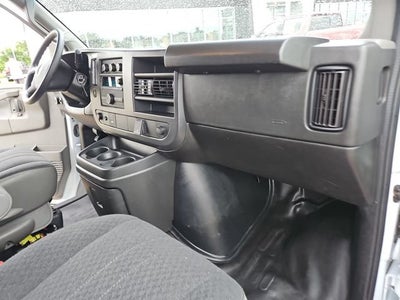 2025 Chevrolet Express Cargo WT