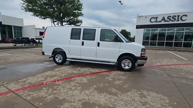2025 Chevrolet Express Cargo WT