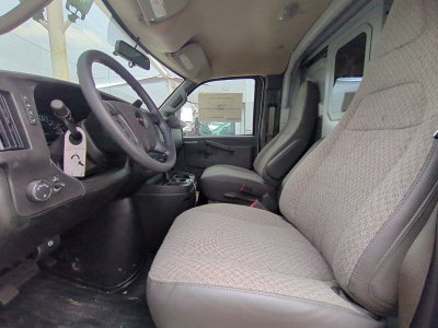 2024 GMC Savana Cutaway 3500 1WT