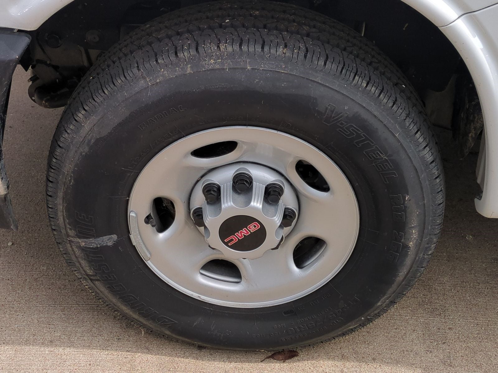 2024 GMC Savana Cutaway 3500 1WT