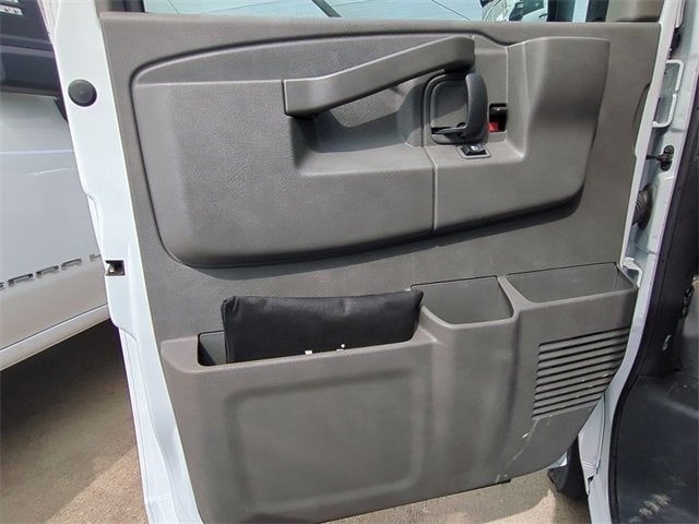 2024 GMC Savana Cutaway 3500 1WT