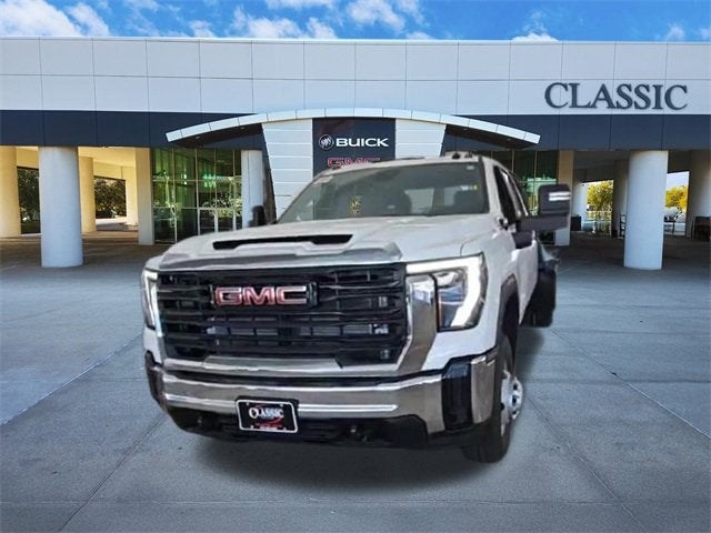 2026 GMC Sierra 3500 HD Chassis Cab Pro