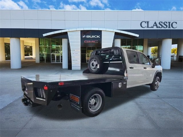 2026 GMC Sierra 3500 HD Chassis Cab Pro