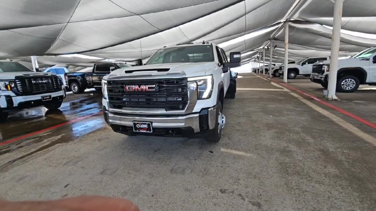 2026 GMC Sierra 3500 HD Chassis Cab Pro