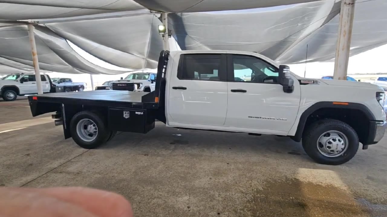 2026 GMC Sierra 3500 HD Chassis Cab Pro