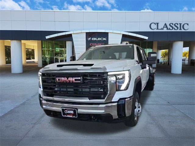 2026 GMC Sierra 3500 HD Chassis Cab Pro