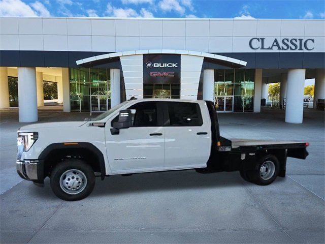 2026 GMC Sierra 3500 HD Chassis Cab Pro