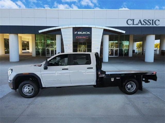 2026 GMC Sierra 3500 HD Chassis Cab Pro