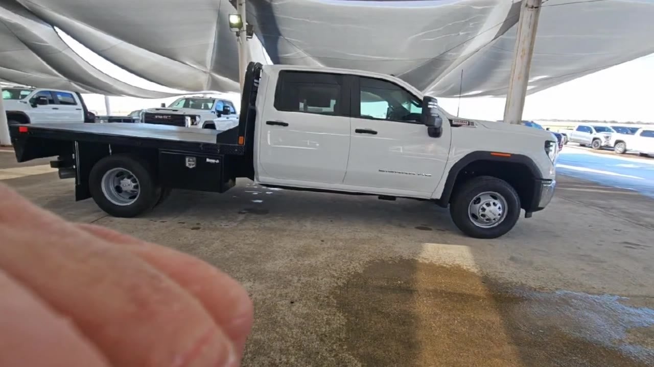 2026 GMC Sierra 3500 HD Chassis Cab Pro