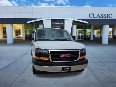 2025 GMC Savana Passenger LT
