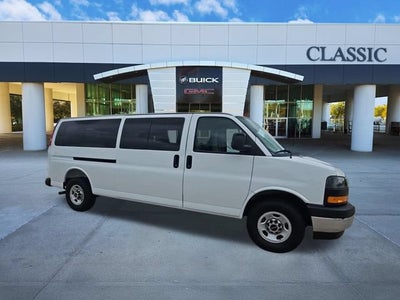 2025 GMC Savana Passenger LT