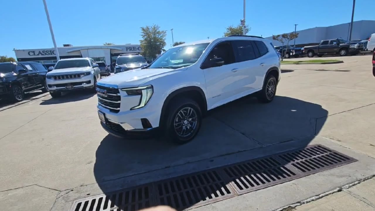 2025 GMC Acadia Elevation