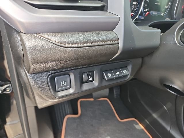 2022 GMC Acadia AT4