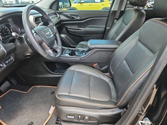 2022 GMC Acadia AT4