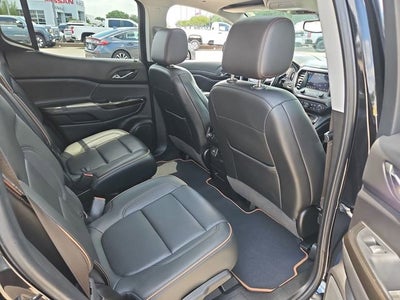 2022 GMC Acadia AT4