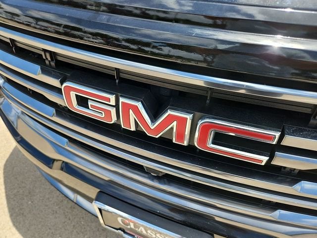 2022 GMC Acadia AT4