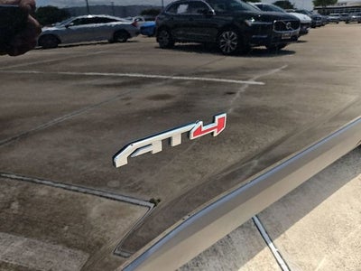 2022 GMC Acadia AT4