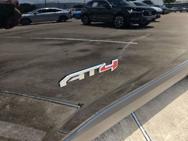 2022 GMC Acadia AT4