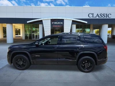 2022 GMC Acadia AT4