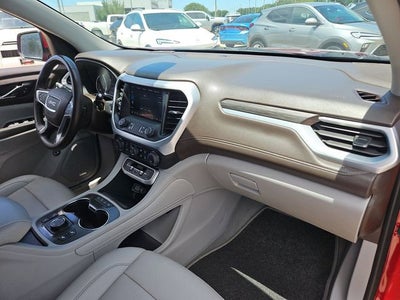 2023 GMC Acadia SLT