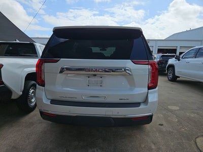 2022 GMC Yukon SLT