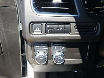 2024 GMC Yukon SLE