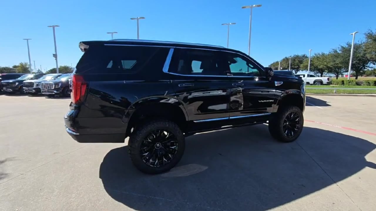 2026 GMC Yukon Elevation