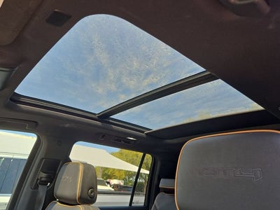 2023 GMC Yukon XL AT4
