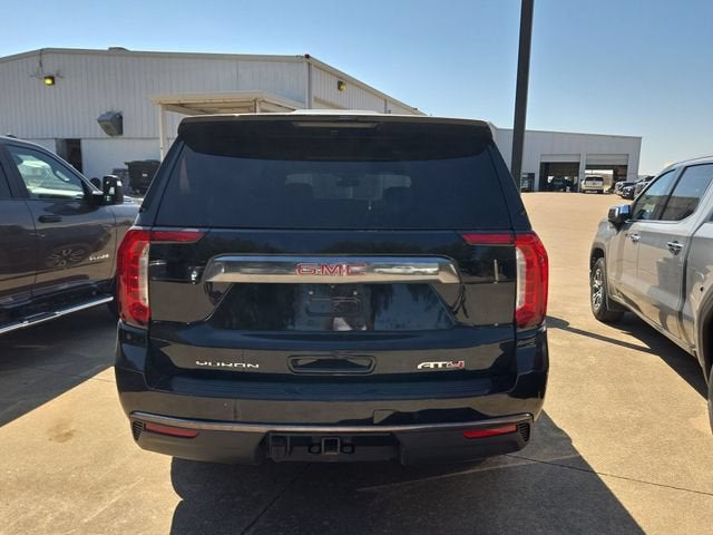 2023 GMC Yukon XL AT4