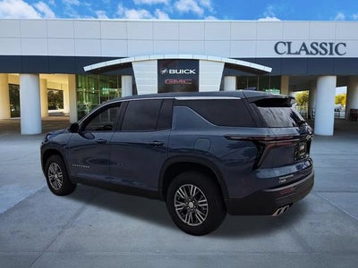 2024 Chevrolet Traverse LS