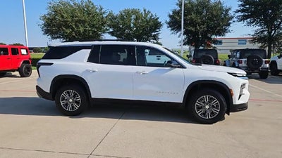 2025 Chevrolet Traverse LT