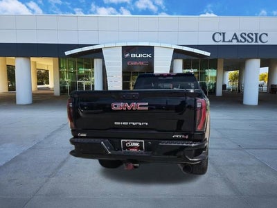 2025 GMC Sierra 2500 HD AT4