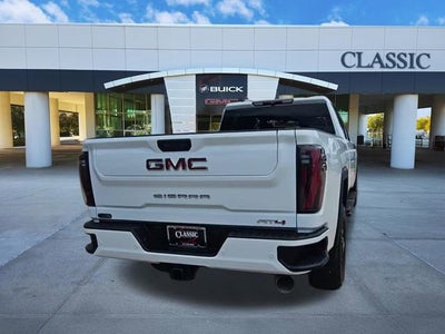2025 GMC Sierra 2500 HD AT4