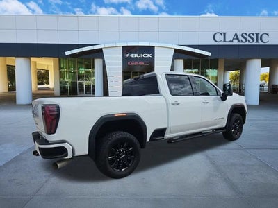 2025 GMC Sierra 2500 HD AT4