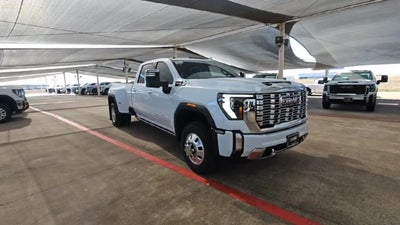 2026 GMC Sierra 3500 HD Denali DRW
