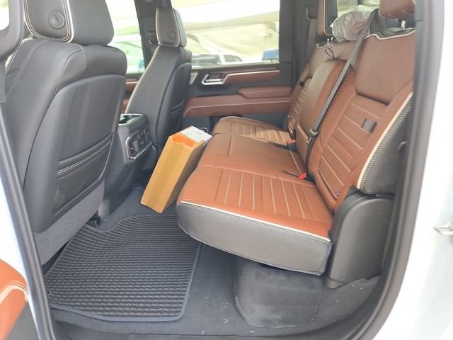 2026 GMC Sierra 3500 HD Denali Ultimate DRW