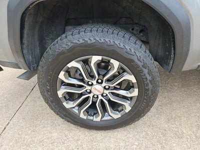 2023 GMC Canyon Denali