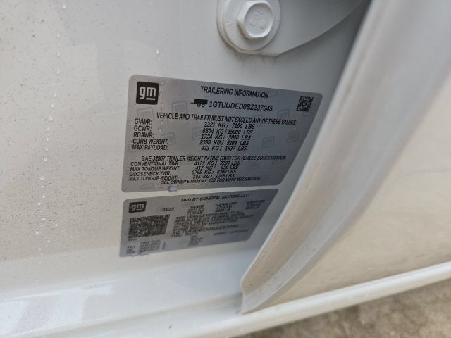 2025 GMC Sierra 1500 SLT
