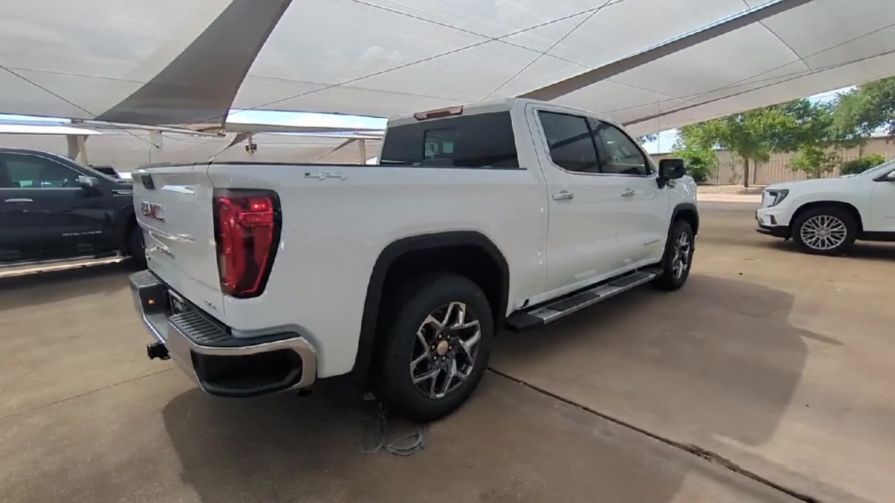 2025 GMC Sierra 1500 SLT