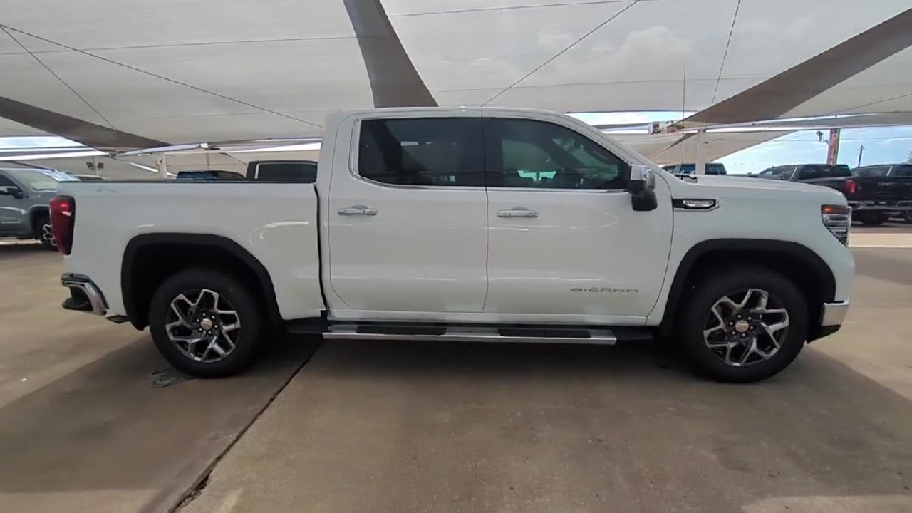 2025 GMC Sierra 1500 SLT