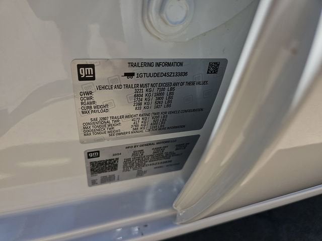 2025 GMC Sierra 1500 SLT