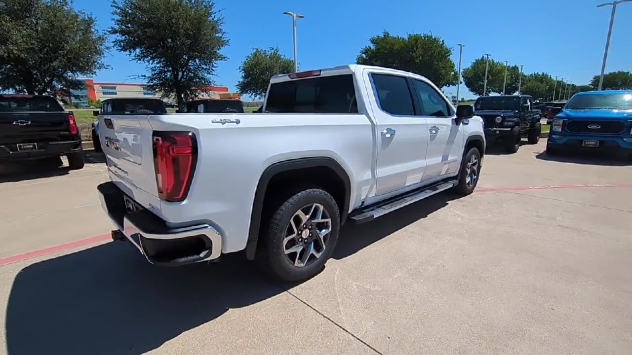 2025 GMC Sierra 1500 SLT